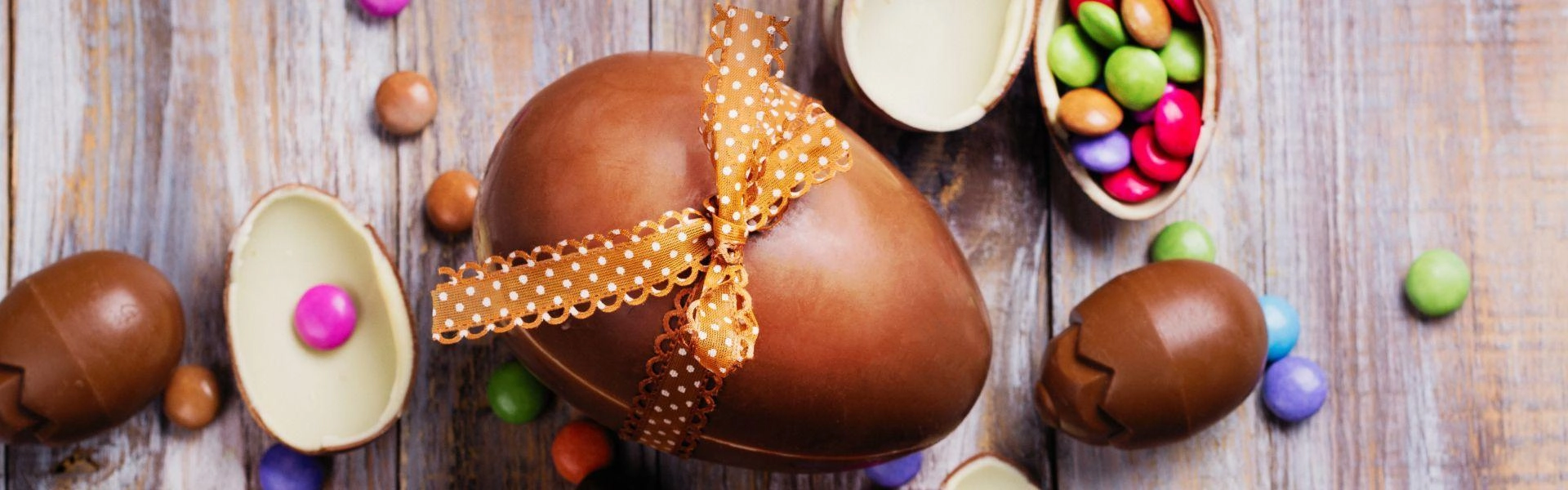 Ovos de chocolate de páscoa.