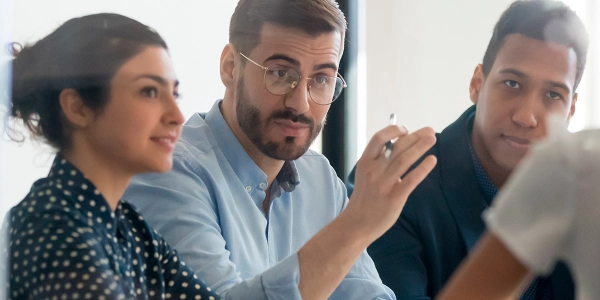Como delegar tarefas pode auxi